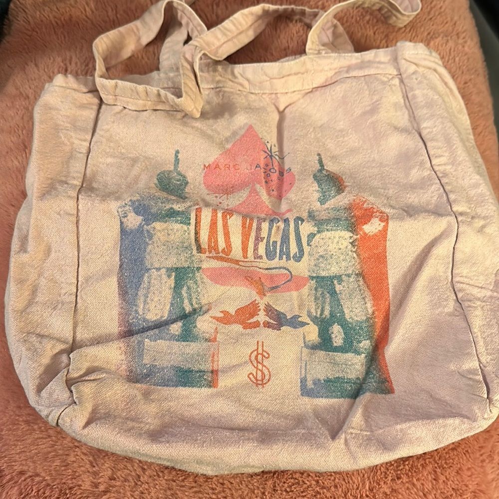 Marc Jacobs tote. Like new.